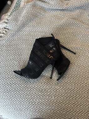 Tom Ford pumps. Never worn